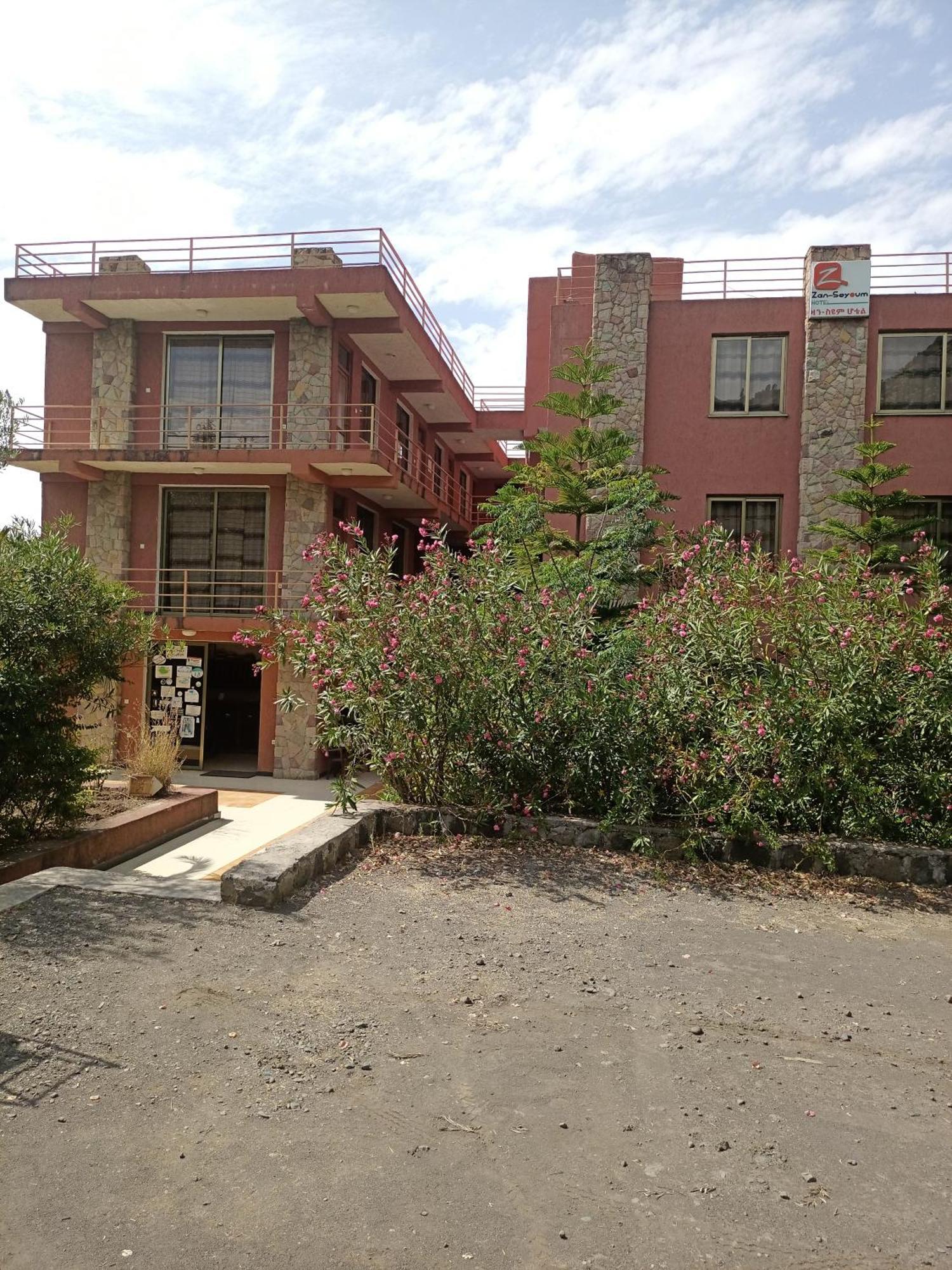 Zan-Seyoum Hotel - ลาลิเบลา ภายนอก รูปภาพ